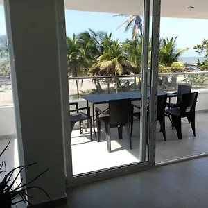 Vista Al Mar En Edificio Malecón Bocagrande Cartagena