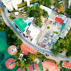 Las Lunas San Andres (San Andres and Providencia Islands)