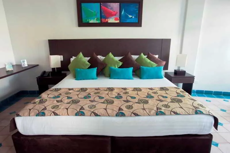 ***  On Vacation Blue Cove Hotel San Andres  Colombia